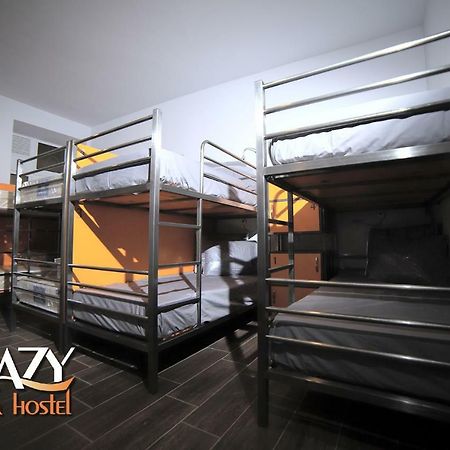 Crazy Hostel เยเรวาน ภายนอก รูปภาพ