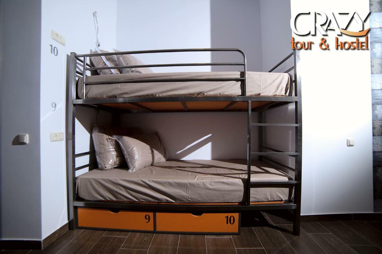 Crazy Hostel เยเรวาน ภายนอก รูปภาพ